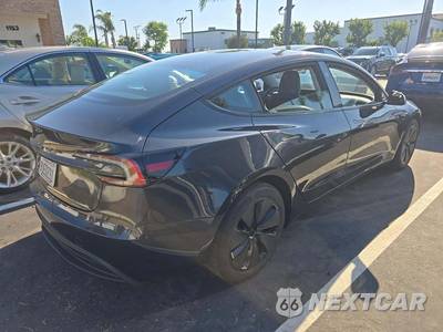 2025 Tesla Model 3 Long Range - zdjęcie 3 z 23 - miniatura