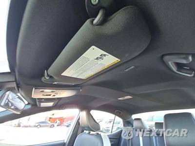 2025 Toyota Camry SE - zdjęcie 11 z 30 - miniatura