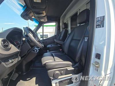 2023 Mercedes-Benz Sprinter 3500XD Cab Chassis DRW - zdjęcie 6 z 22 - miniatura