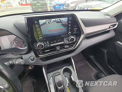 2021 Toyota Highlander LE - zdjęcie 10 z 26 - miniatura