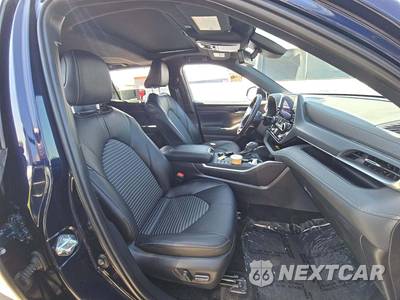 2025 Toyota Highlander XSE - zdjęcie 19 z 27 - miniatura