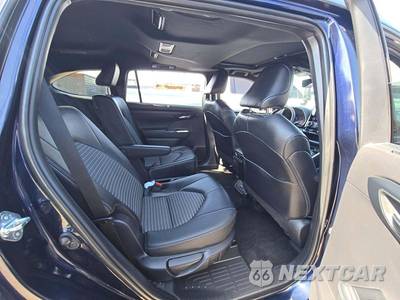 2025 Toyota Highlander XSE - zdjęcie 17 z 27 - miniatura
