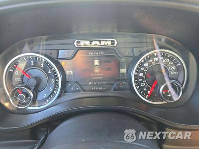 2019 Ram 1500 Laramie Crew Cab Short Bed - zdjęcie 6 z 31 - miniatura
