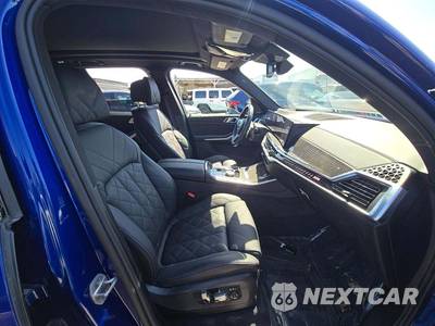 2026 BMW X5 Sports Activity Vehicle M60i xDrive - zdjęcie 18 z 24 - miniatura