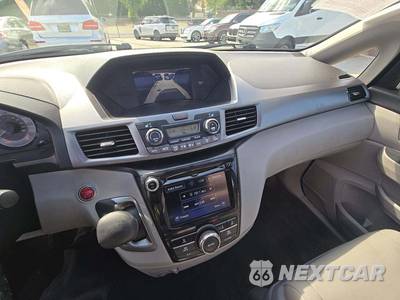 2015 Honda Odyssey EX-L w/RES 118.1" WB - zdjęcie 10 z 31 - miniatura