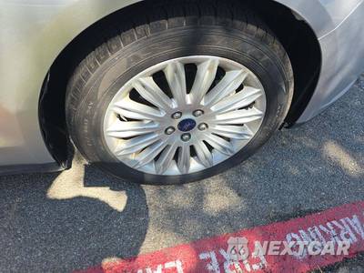 2016 Ford Fusion Hybrid S - zdjęcie 25 z 28 - miniatura