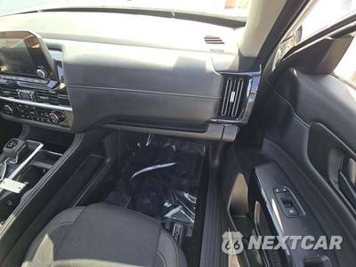 2025 Nissan Pathfinder SV - zdjęcie 20 z 24 - miniatura