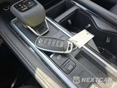 2025 Nissan Pathfinder SV - zdjęcie 8 z 24 - miniatura