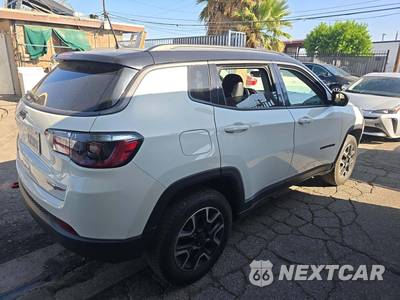 2021 Jeep Compass Trailhawk - zdjęcie 3 z 28 - miniatura