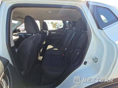 2021 Nissan Rogue Sport S - zdjęcie 13 z 34 - miniatura