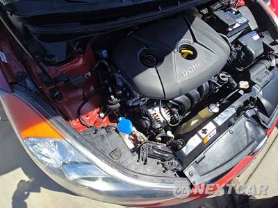 2013 Hyundai Elantra GLS Sedan - zdjęcie 31 z 32 - miniatura
