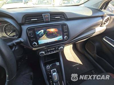 2025 Nissan Versa SR - zdjęcie 10 z 24 - miniatura