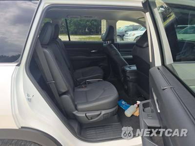 2024 Toyota Grand Highlander Limited - zdjęcie 14 z 19 - miniatura