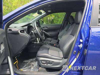 2025 Toyota Corolla Cross Hybrid XSE - zdjęcie 3 z 17 - miniatura