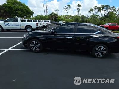 2021 Nissan Altima SV - zdjęcie 3 z 32 - miniatura