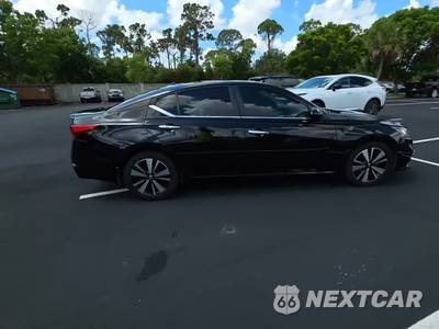 2021 Nissan Altima SV - zdjęcie 5 z 32 - miniatura