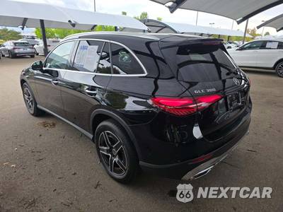 2026 Mercedes-Benz GLC 300 4MATIC - zdjęcie 2 z 20 - miniatura