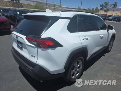 2025 Toyota RAV4 XLE - zdjęcie 3 z 20 - miniatura