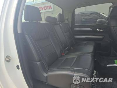 2020 Toyota Tundra Platinum Crew Cab Short Bed - zdjęcie 16 z 25 - miniatura