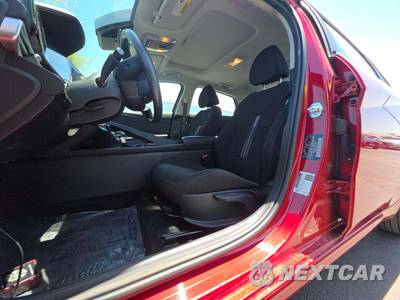 2025 Hyundai Elantra SEL Convenience - zdjęcie 6 z 21 - miniatura