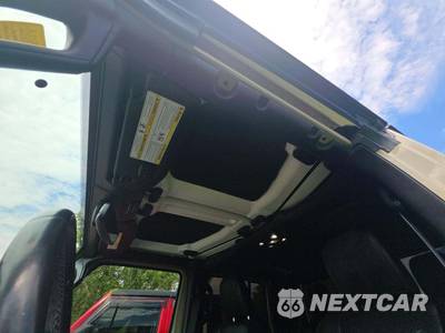 2022 Jeep Gladiator Overland Crew Cab Medium Bed - zdjęcie 11 z 20 - miniatura