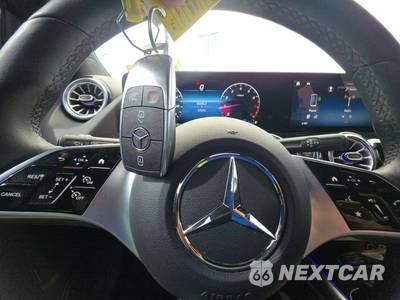 2024 Mercedes-Benz GLA 250 4MATIC - zdjęcie 8 z 20 - miniatura