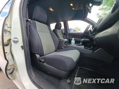 2021 Toyota Tacoma TRD Off-Road Crew Cab Medium Bed - zdjęcie 18 z 23 - miniatura