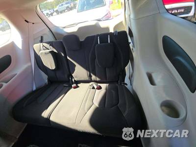 2023 Chrysler Voyager LX 121.6" WB - zdjęcie 11 z 21 - miniatura