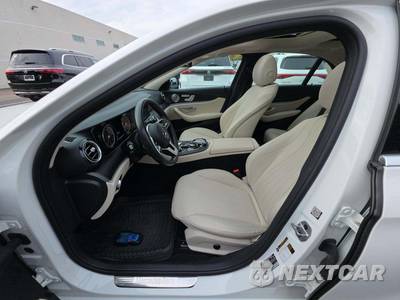 2019 Mercedes-Benz E 300 4MATIC Sedan - zdjęcie 3 z 19 - miniatura
