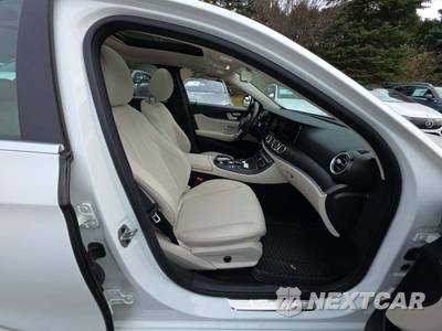 2019 Mercedes-Benz E 300 4MATIC Sedan - zdjęcie 15 z 19 - miniatura