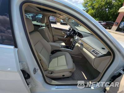 2016 Mercedes-Benz E 350 Sport 4MATIC Sedan - zdjęcie 18 z 22 - miniatura