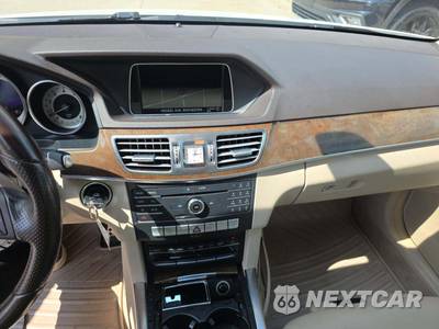2016 Mercedes-Benz E 350 Sport 4MATIC Sedan - zdjęcie 10 z 22 - miniatura