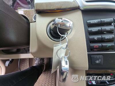 2011 Mercedes-Benz E 350 4MATIC Sedan - zdjęcie 5 z 24 - miniatura