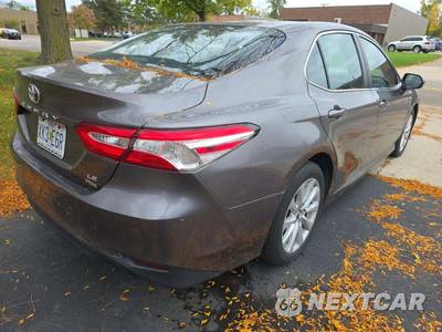 2018 Toyota Camry LE - zdjęcie 3 z 27 - miniatura