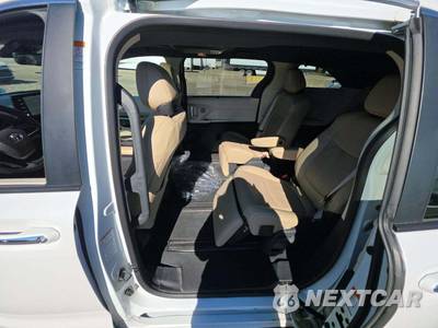 2024 Toyota Sienna Limited 7-Passenger 120.5" WB - zdjęcie 10 z 18 - miniatura