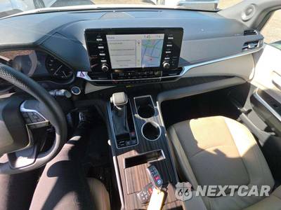 2024 Toyota Sienna Limited 7-Passenger 120.5" WB - zdjęcie 7 z 18 - miniatura