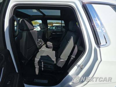 2024 GMC Yukon Denali - zdjęcie 13 z 21 - miniatura