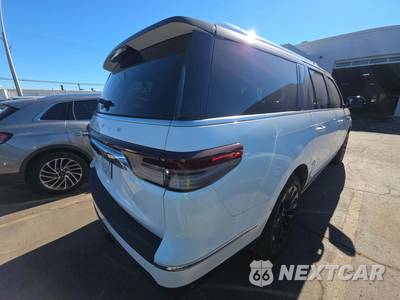 2022 Lincoln Navigator L Reserve - zdjęcie 3 z 26 - miniatura