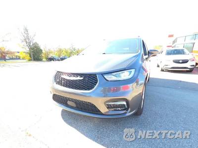 2022 Chrysler Pacifica Touring 121.6" WB - zdjęcie 1 z 21 - miniatura