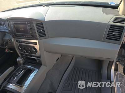 2006 Jeep Grand Cherokee SRT8 - zdjęcie 16 z 23 - miniatura