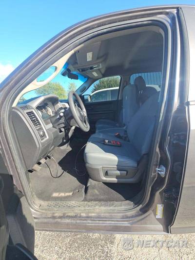 2018 Ram 1500 Tradesman Crew Cab Short Bed - zdjęcie 6 z 21 - miniatura