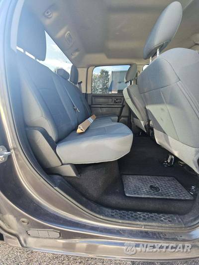 2018 Ram 1500 Tradesman Crew Cab Short Bed - zdjęcie 16 z 21 - miniatura