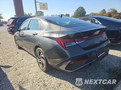 2025 Hyundai Elantra SEL Convenience - zdjęcie 2 z 23 - miniatura
