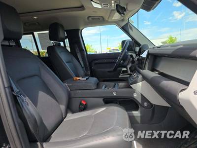 2023 Land Rover Defender 130 SE - zdjęcie 19 z 22 - miniatura
