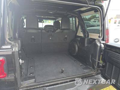 2021 Jeep Wrangler Unlimited Rubicon 392 - zdjęcie 14 z 21 - miniatura