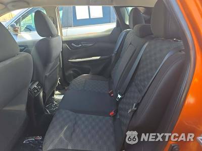 2017 Nissan Rogue Sport SV - zdjęcie 13 z 21 - miniatura