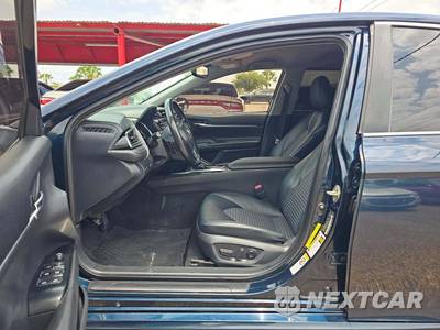 2019 Toyota Camry SE - zdjęcie 3 z 25 - miniatura