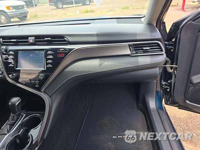 2019 Toyota Camry SE - zdjęcie 16 z 25 - miniatura