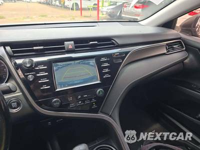 2019 Toyota Camry SE - zdjęcie 7 z 25 - miniatura