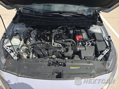 2025 Nissan Altima SR - zdjęcie 22 z 25 - miniatura